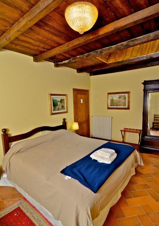 Villa Agriturismo Il Passeggere Bruscoli Zimmer foto